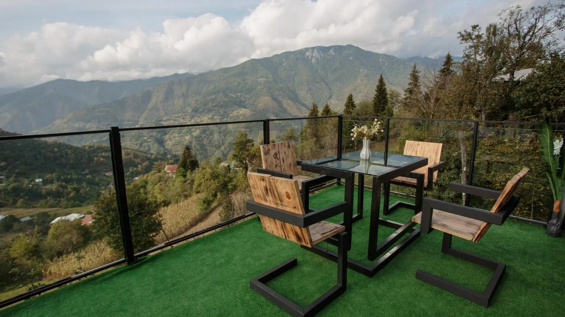 Hill Wonder Villa Batumi 0*,  Georgia